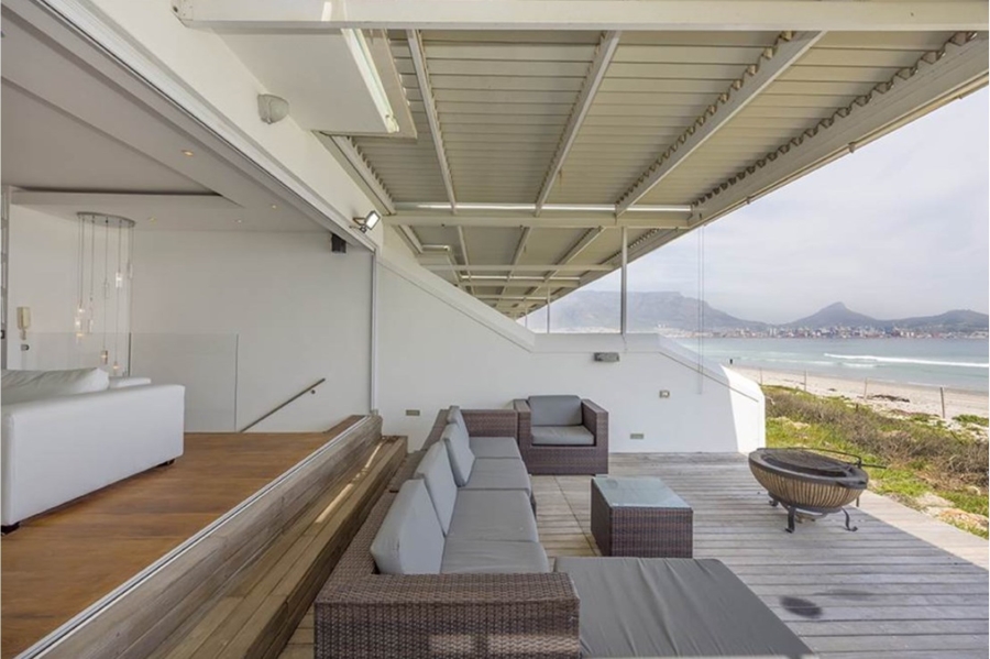 To Let 3 Bedroom Property for Rent in Lagoon Beach Western Cape
